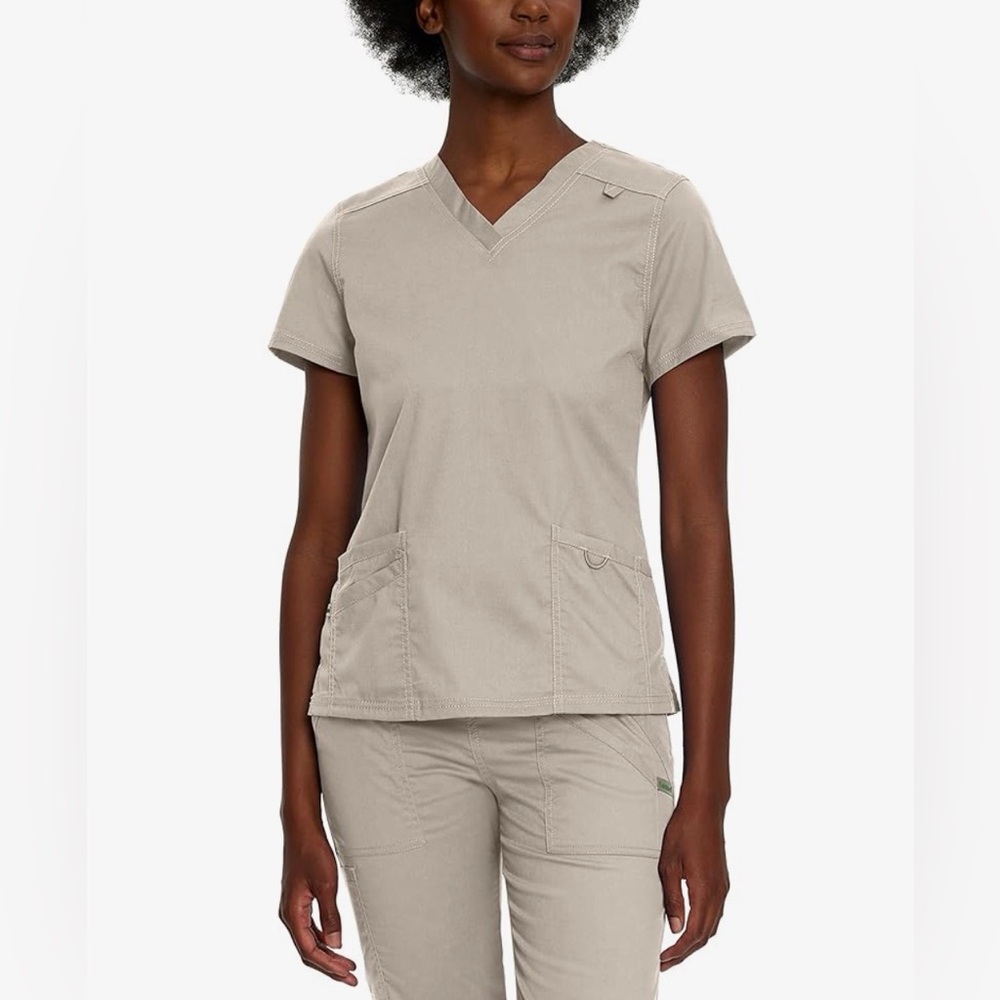 Landau ProFlex Women’s 3-Pocket Scrub Top Tailored Fit Stretch Beige Size XL